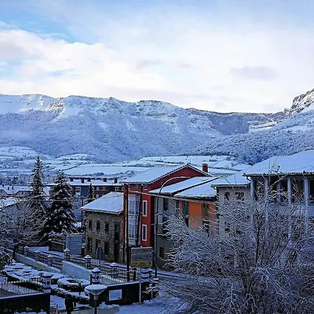 Velasco Jauregia-sierra De Suenos Lägenhet